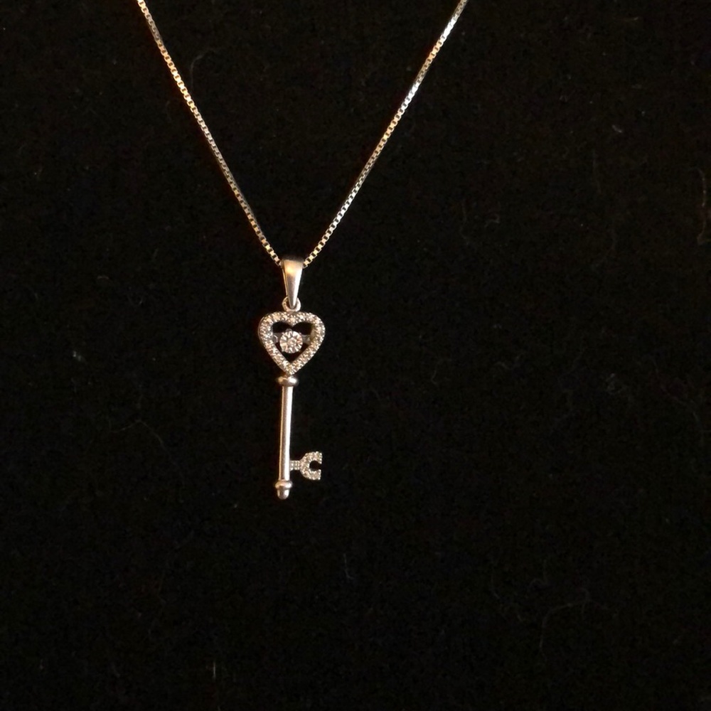 Kay’s dancing diamond key necklace